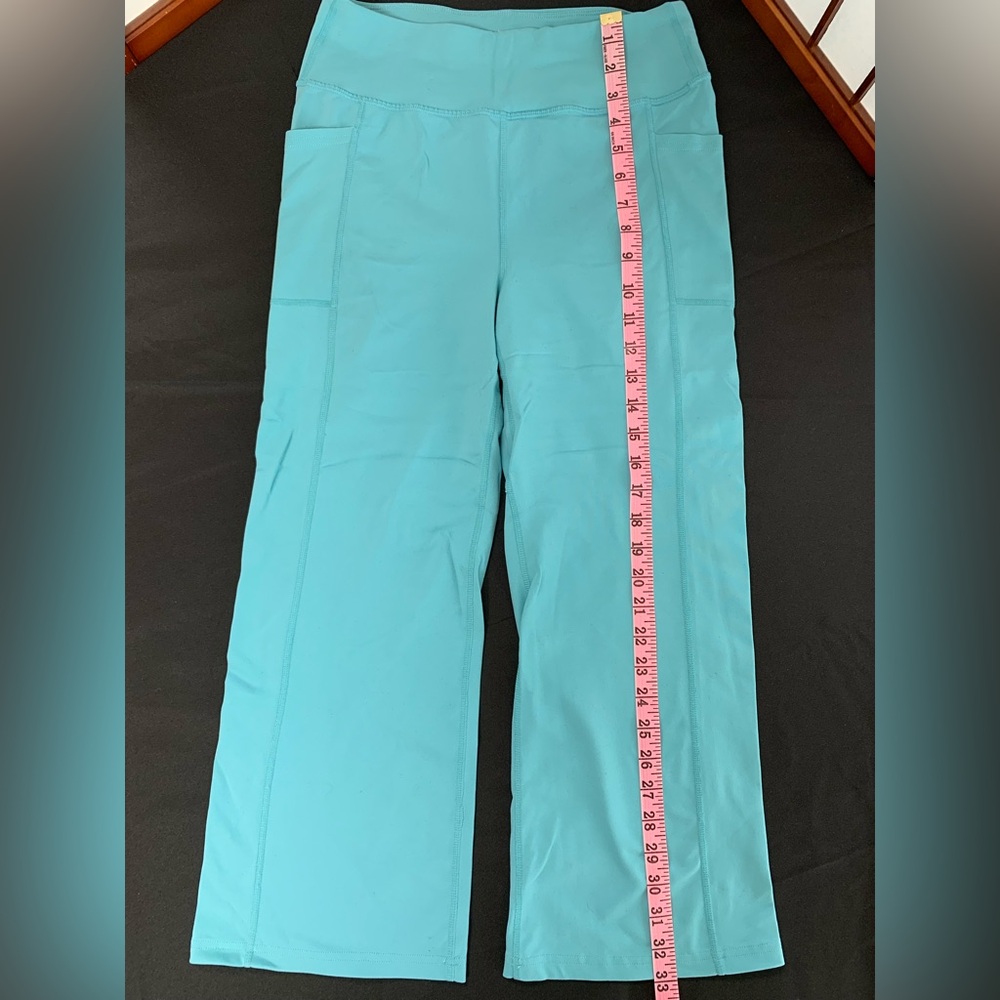 Skechers Women’s Workout Capris Size M